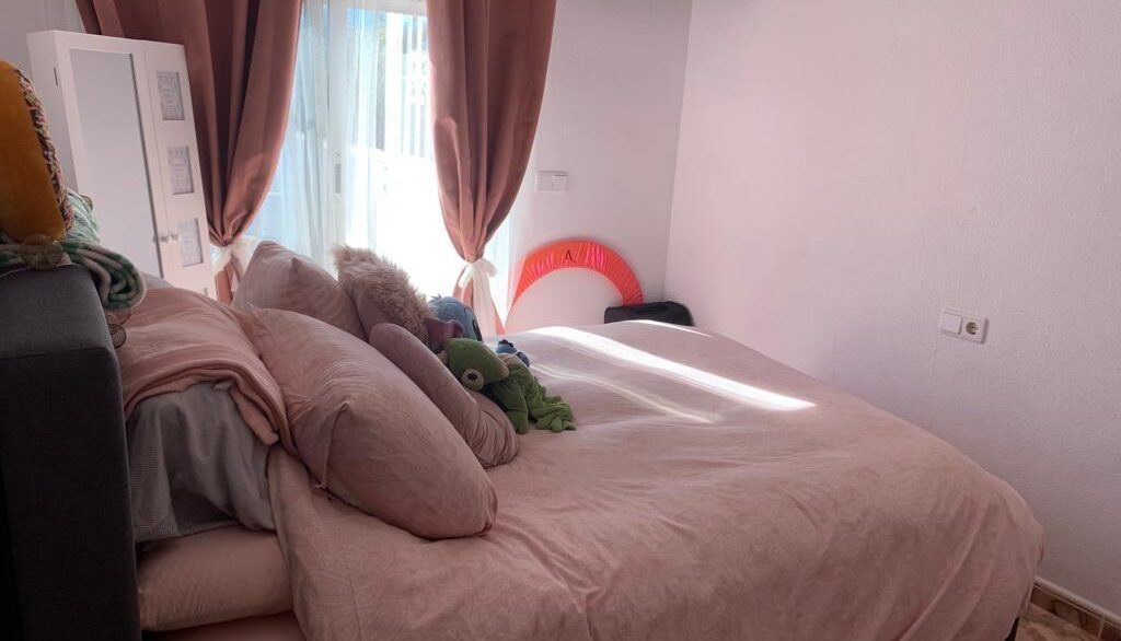 Bed2