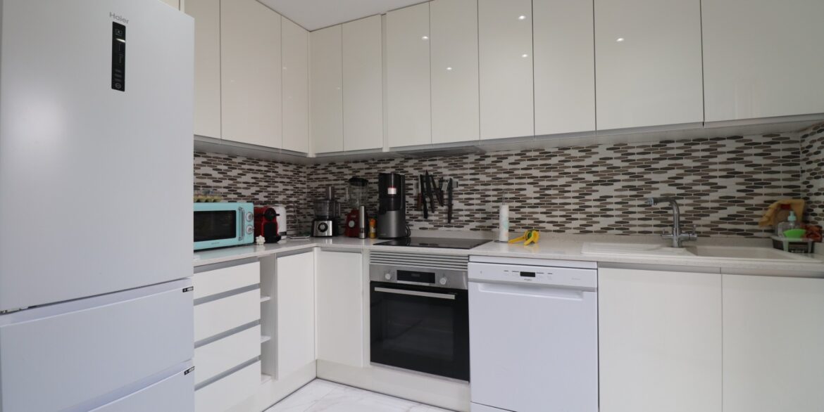 o_1k1413t1s1eqq7vu1cg0nf8brj27
