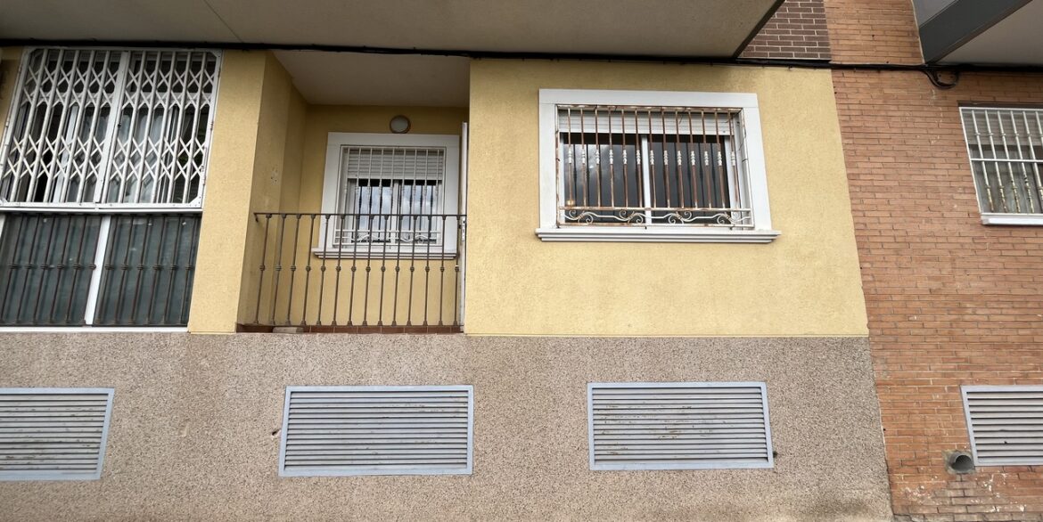 160832-apartments-for-sale-in-almoradi-31548282-large