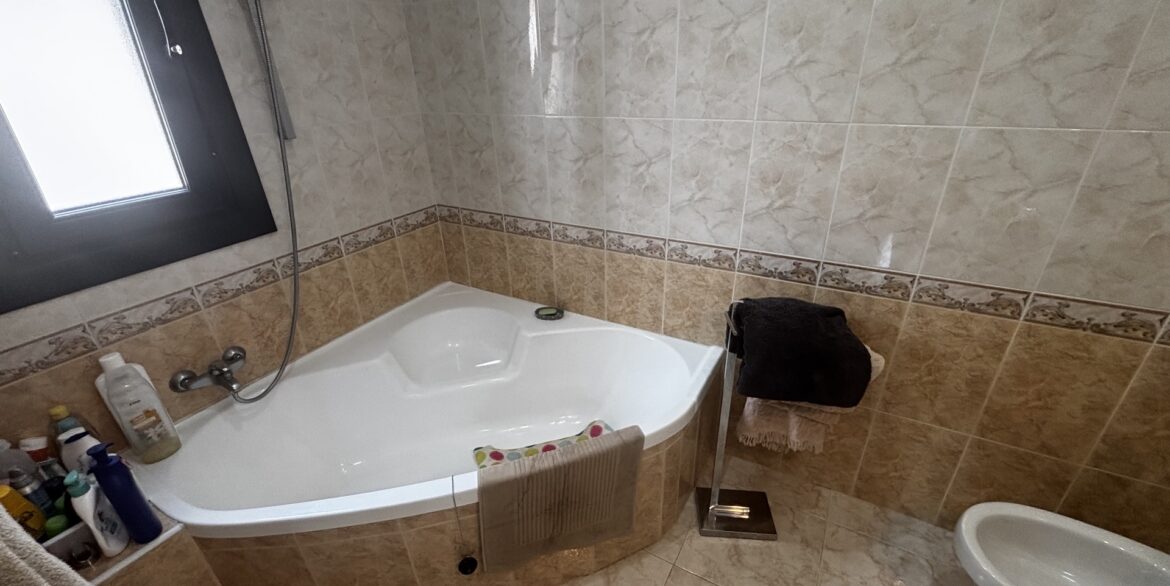bc404-ensuite.bc404-