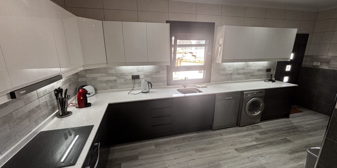 bc404-kitchen_4bc404-