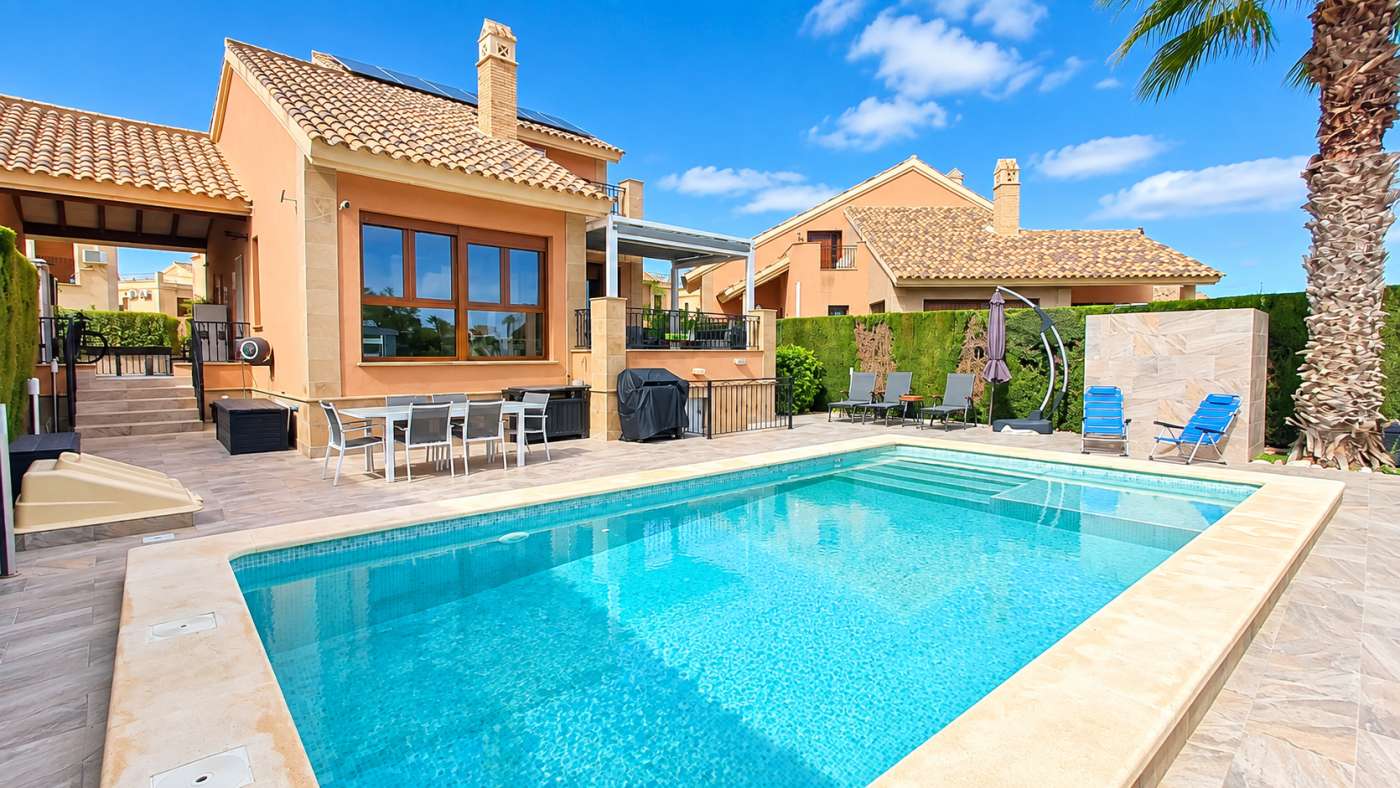 3 Bed, 2 Bath, Villa in La Finca Golf and Spa Resort