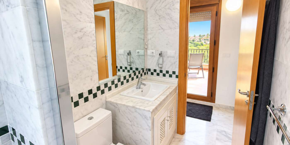 14603_exceptional_frontline_golf_villa_with_private_pool_290926161446_imagen_de_chatgpt_29_sept_2026__15_46_46