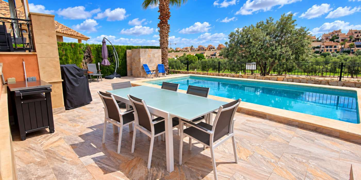14603_exceptional_frontline_golf_villa_with_private_pool_300926154413_imagen_de_chatgpt_30_sept_2026__15_22_31