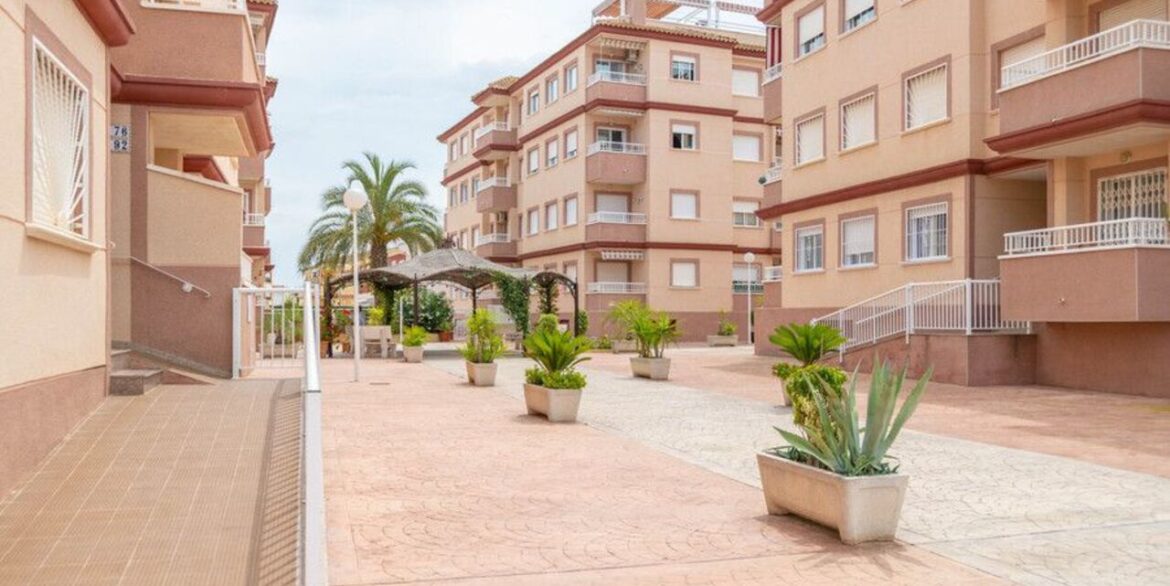 161110-apartamento-for-sale-in-algorfa-31643708-large