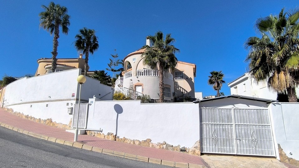 Villa Street2
